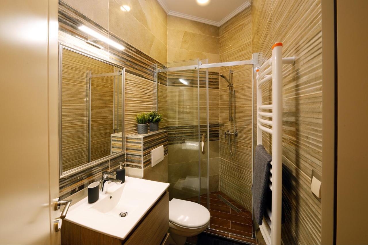 Orangehomes 4 Bdrm Apartment View To Synagogue 布达佩斯 外观 照片