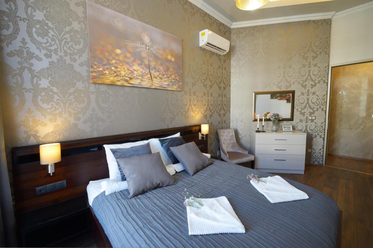 Orangehomes 4 Bdrm Apartment View To Synagogue 布达佩斯 外观 照片